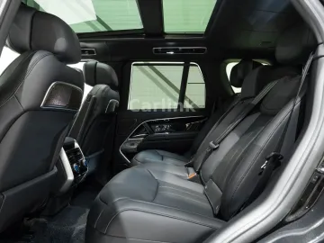 Car image 43