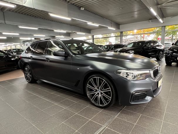 BMW 540i Touring xDrive 250 kW image number 2