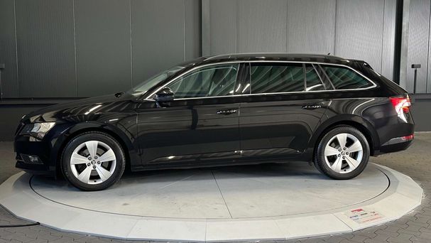 Skoda Superb Combi 4x4 Ambition 140 kW image number 4