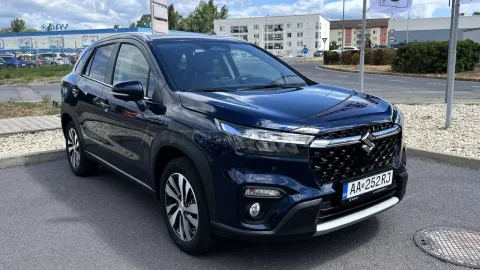 Car image 3