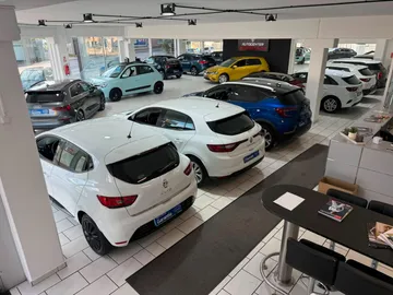 Car image 37