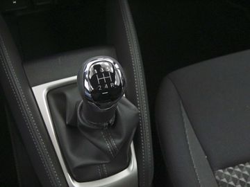 Car image 26