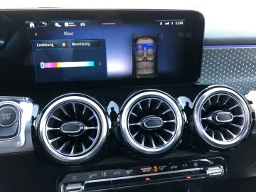 Car image 49