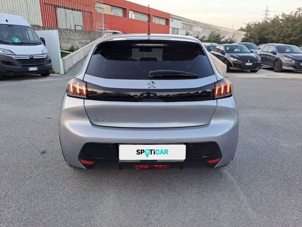 Peugeot e-208 136 Allure 100 kW image number 3