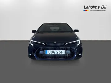 Car image 3