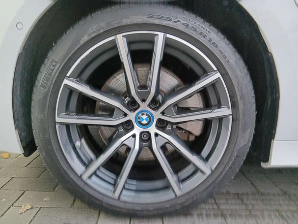 BMW 320 e Touring 150 kW image number 10