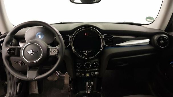 Mini Cooper SE Essential Trim 135 kW image number 4