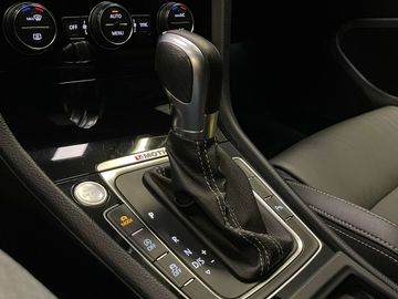 Car image 35