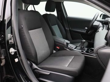 Car image 37