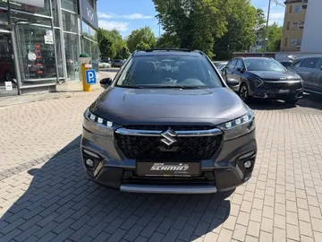 Car image 3