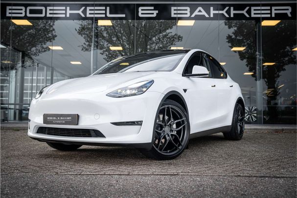 Tesla Model Y Long Range AWD 158 kW image number 1