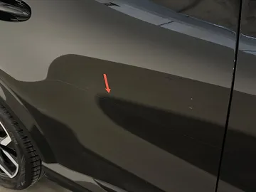 Car image 32