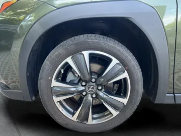 Car image 20
