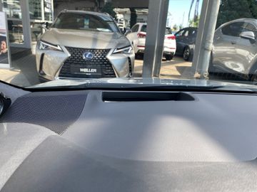 Car image 29