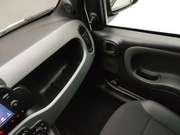 Car image 26