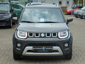Car image 18