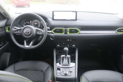 Car image 10