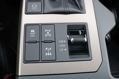 Car image 37