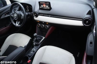 Car image 26