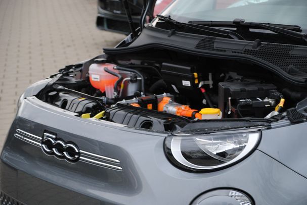 Fiat 500 e 42 kWh 87 kW image number 23