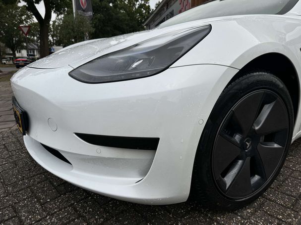 Tesla Model 3 60 Plus 239 kW image number 29