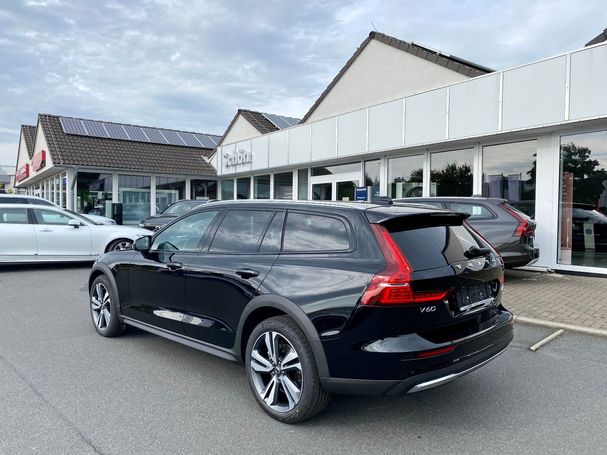 Volvo V60 Cross Country AWD B4 145 kW image number 4