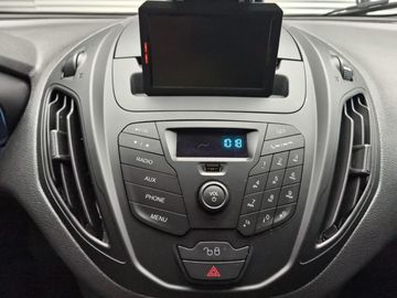 Car image 16