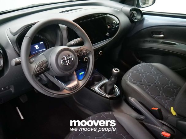 Toyota Aygo X 1.0 VVT-i 53 kW image number 6