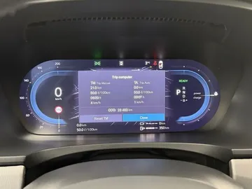 Car image 31