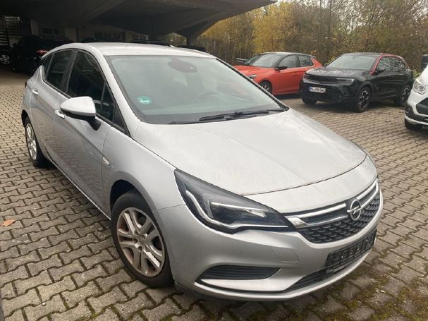 Opel Astra 77 kW image number 2