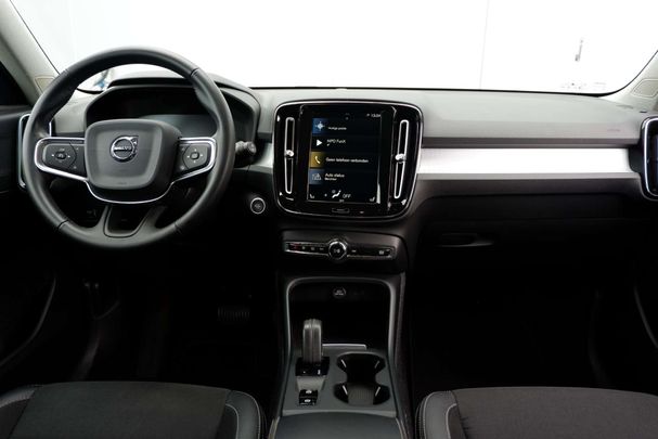 Volvo XC40 T4 T8 140 kW image number 3