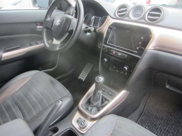 Car image 8