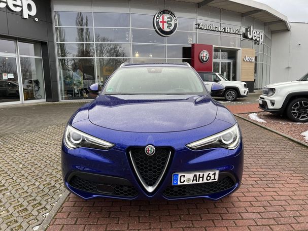 Alfa Romeo Stelvio Q4 Lusso 154 kW image number 2