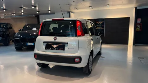 Car image 5