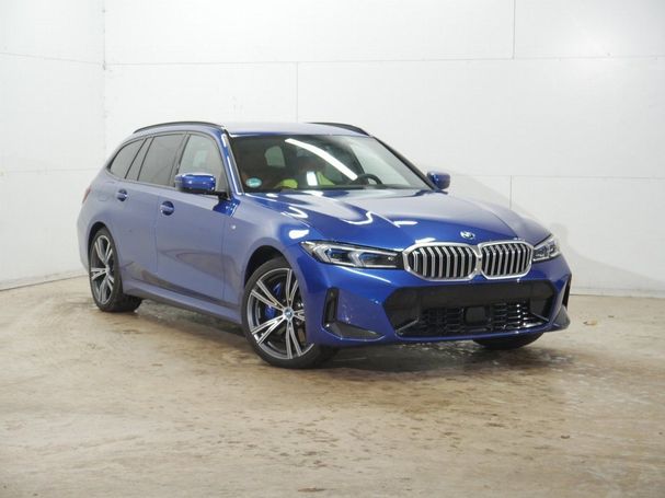 BMW 330e Touring xDrive 215 kW image number 2