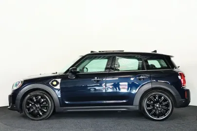 Car image 29