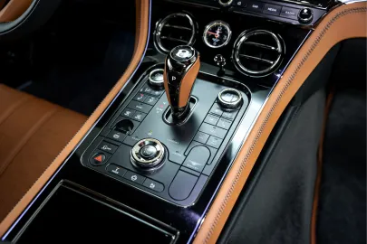 Car image 42