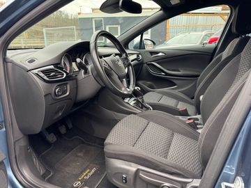 Car image 10