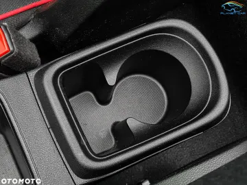 Car image 36