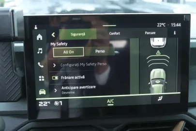 Car image 30