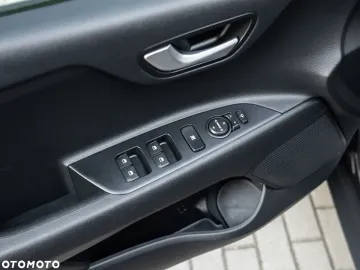 Car image 36