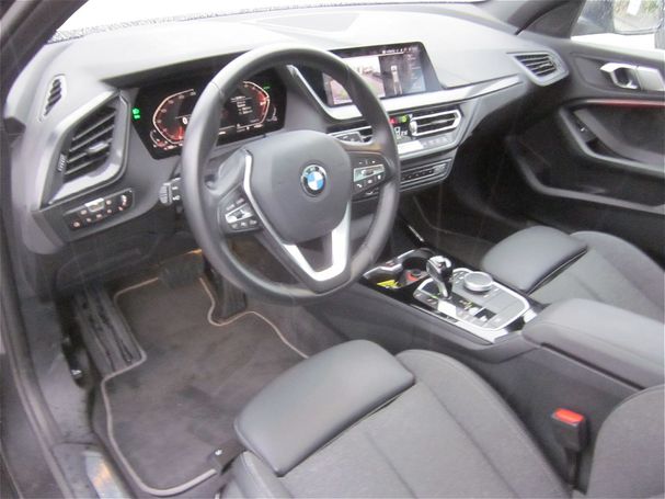 BMW 118i Sport Line 100 kW image number 9