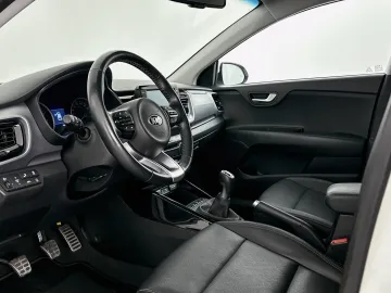 Car image 31