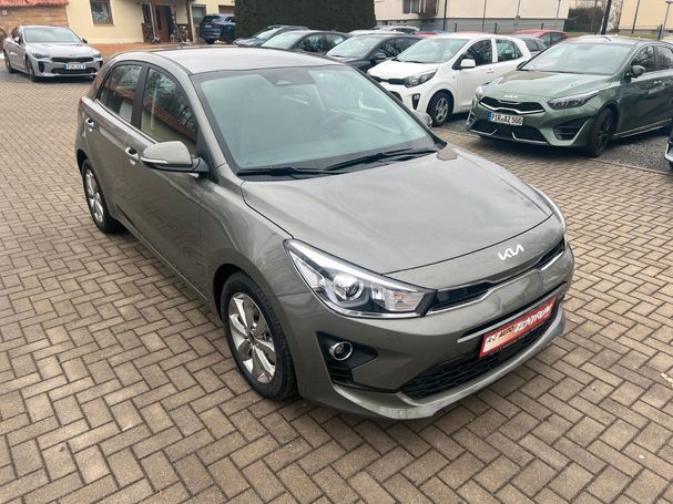 Kia Rio 100 74 kW image number 2