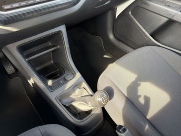 Car image 24