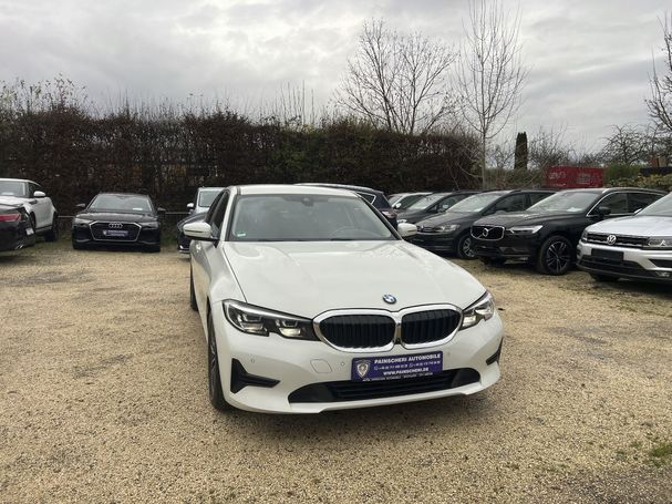 BMW 318d Advantage 110 kW image number 2