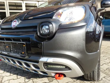 Car image 30