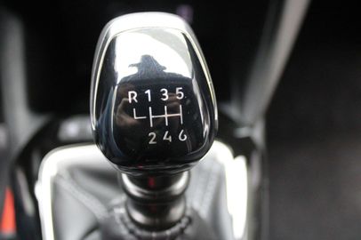 Car image 31