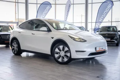 Car image 30