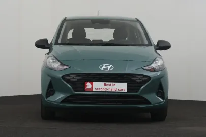 Car image 3